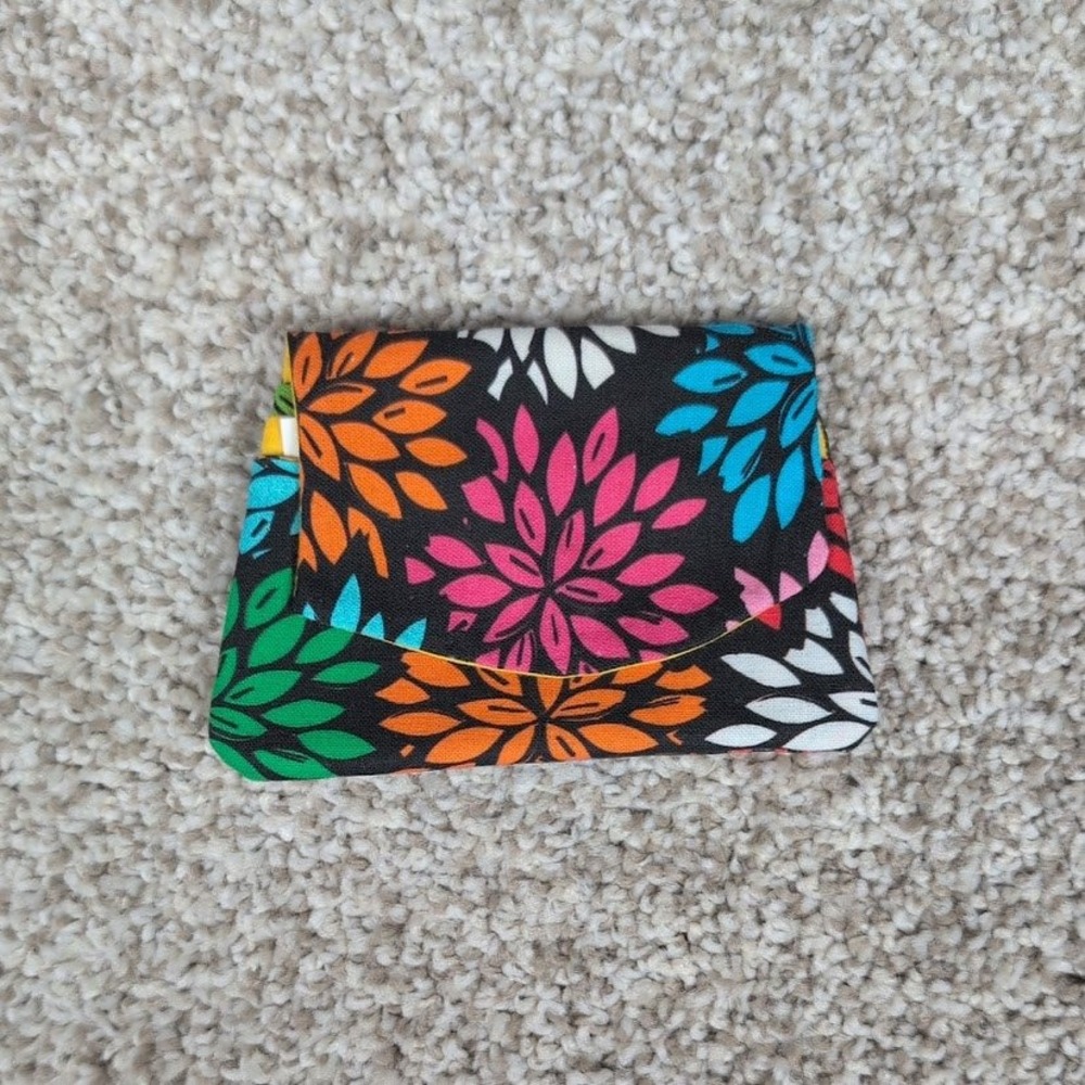 Pocket Wallet Credit Card‎ Holder Small Flower/Yellow Print Colorful Compact